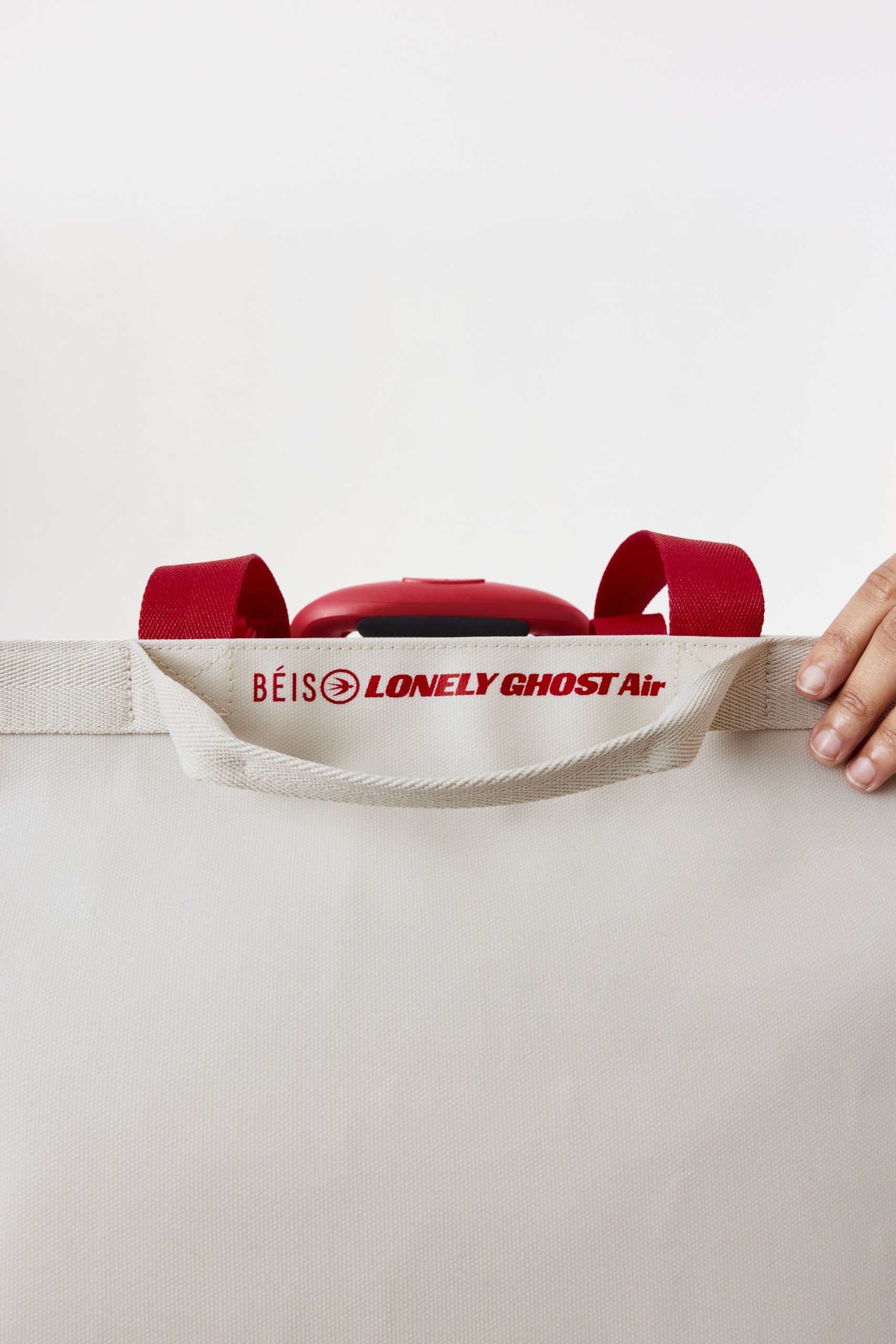 Resale The Travel Tote in Ghost White - Image 6