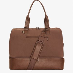 The Weekender in Maple