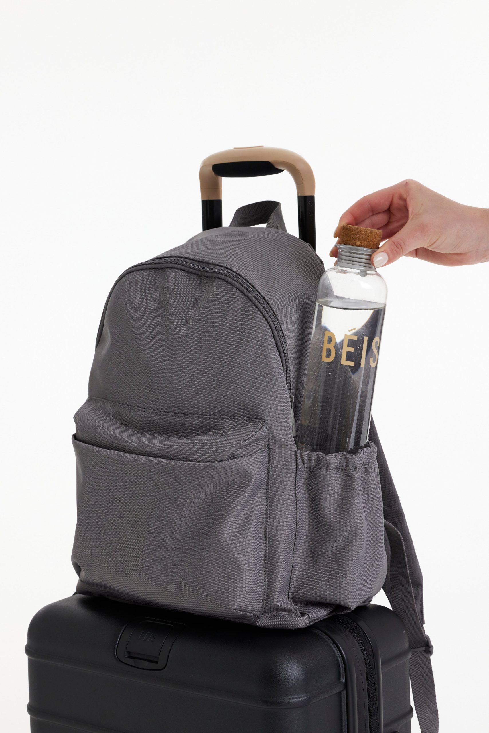 Resale The BÉISics Backpack in Grey - Image 6