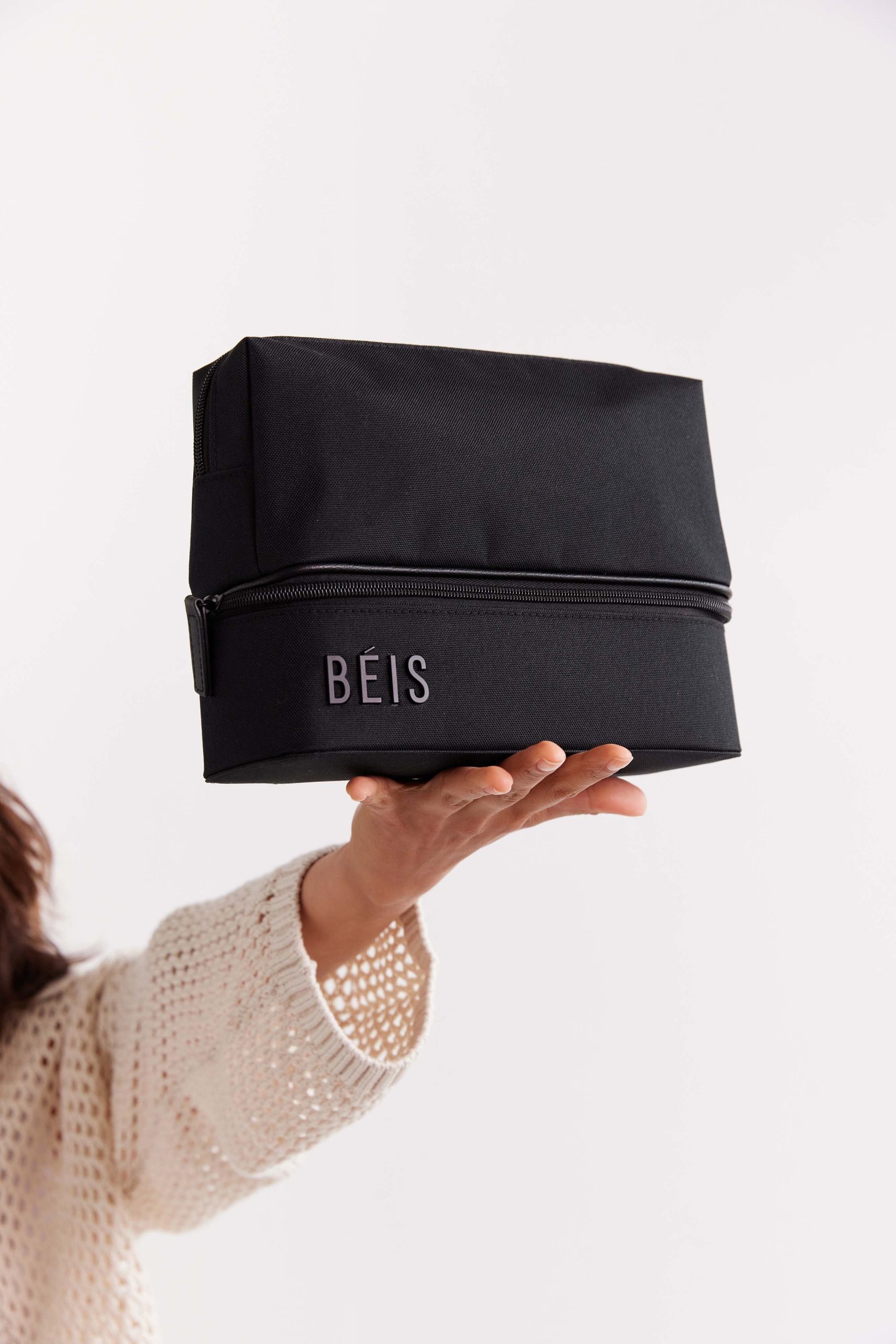Resale The Cosmetic Organizer in Black - Image 4