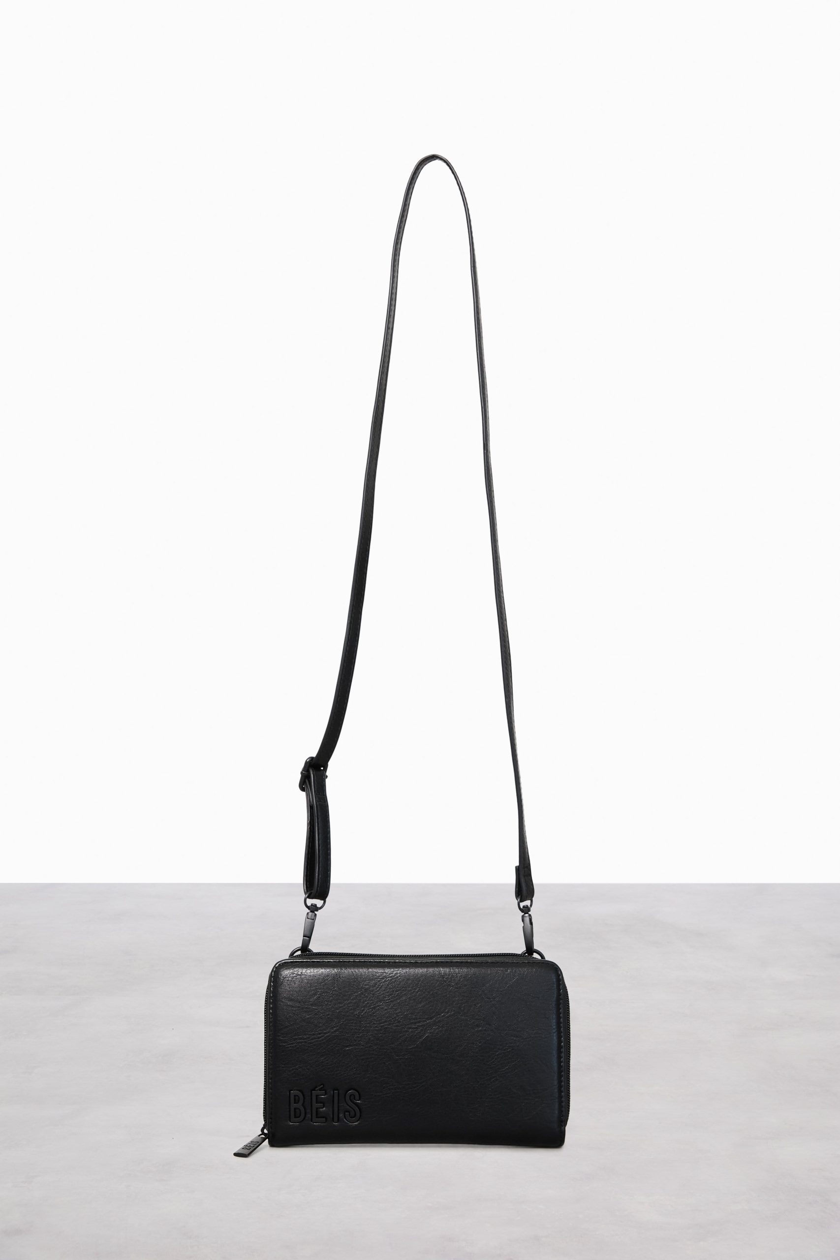 Resale The Travel Wallet in Black - Image 3