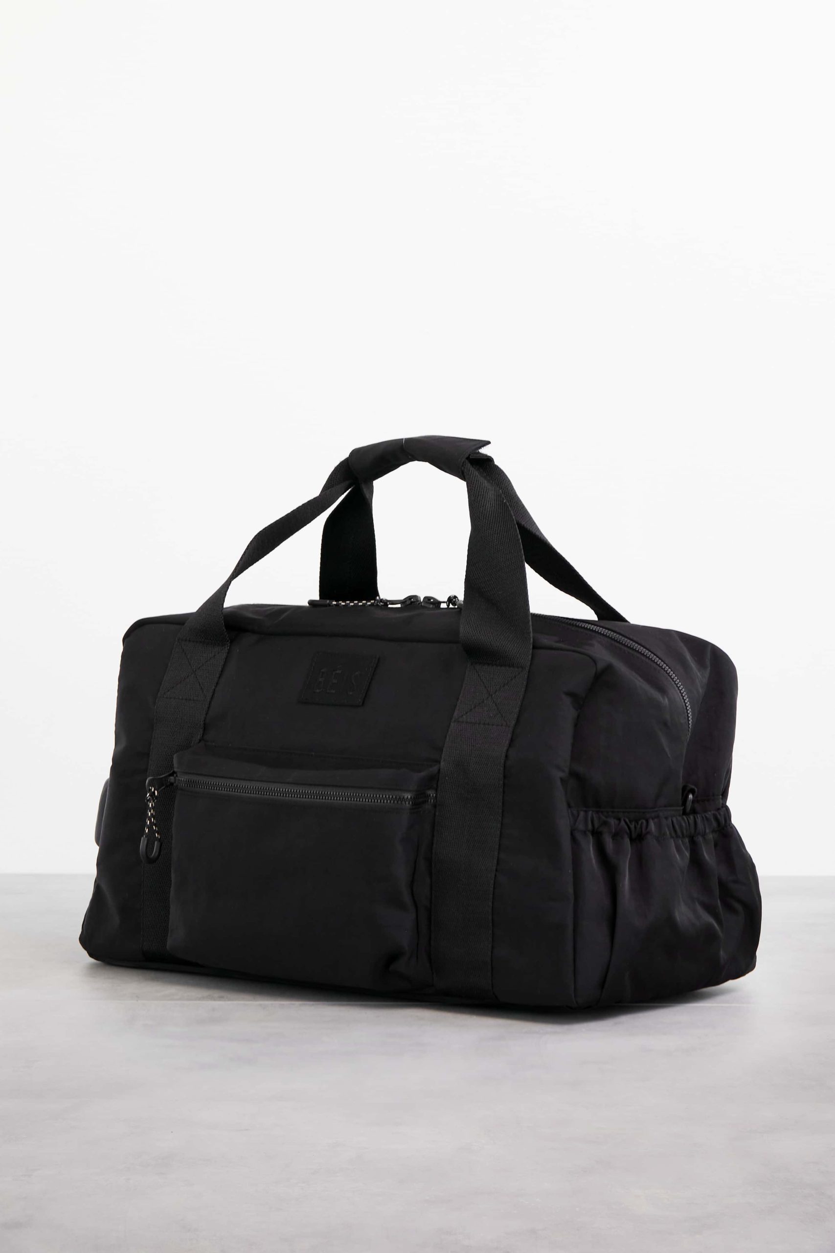 Resale The Sport Duffle in Black - Image 2