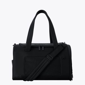 The Pet Carrier in Black