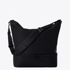 Resale The Day Tripper in Black