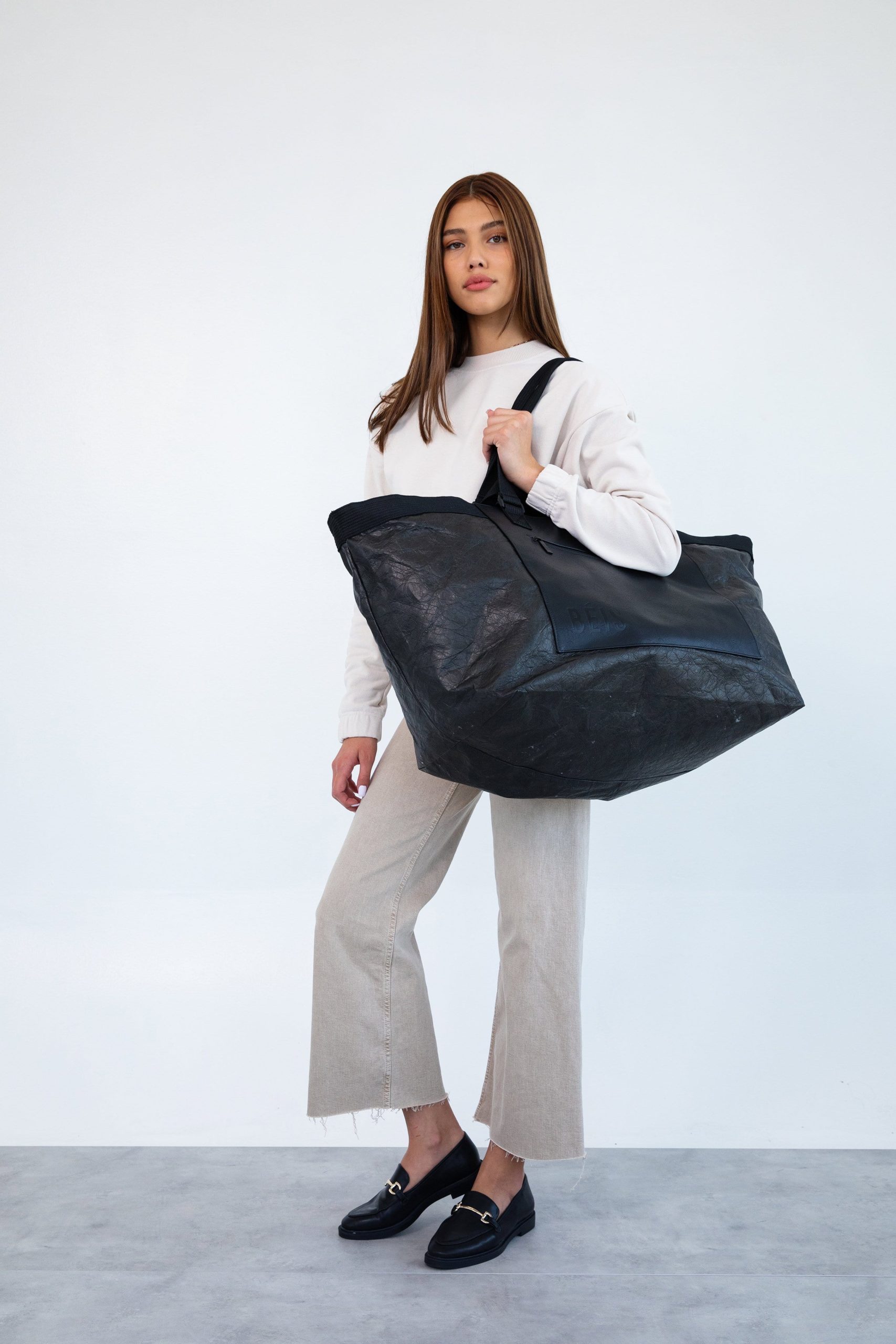 Resale The Extra Large Tote in Black - Image 2